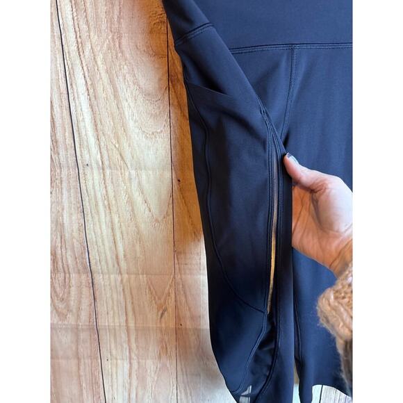 Lululemon Black High Rise 17" Cropped Leggings Size 8 - Picture 3 of 7
